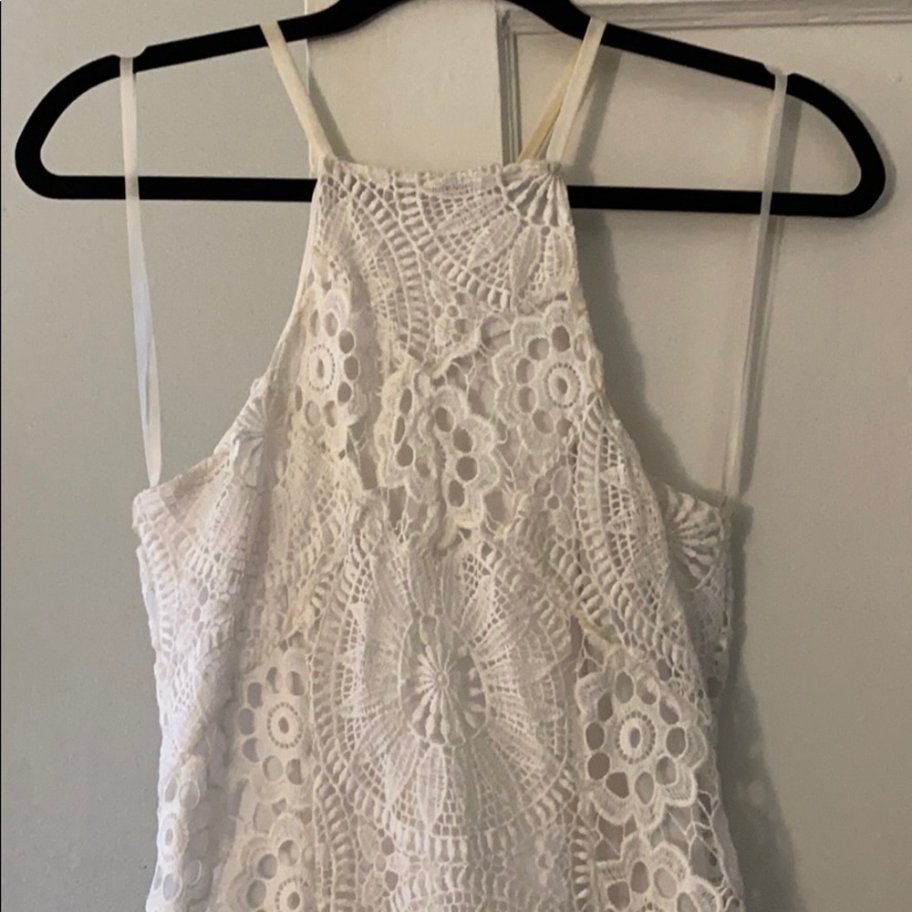 White lace bodycon dress